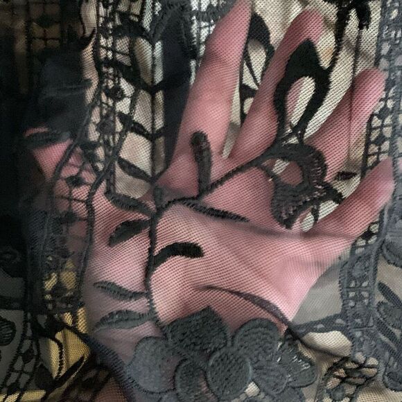 Merona women’s lace top - Picture 3 of 10